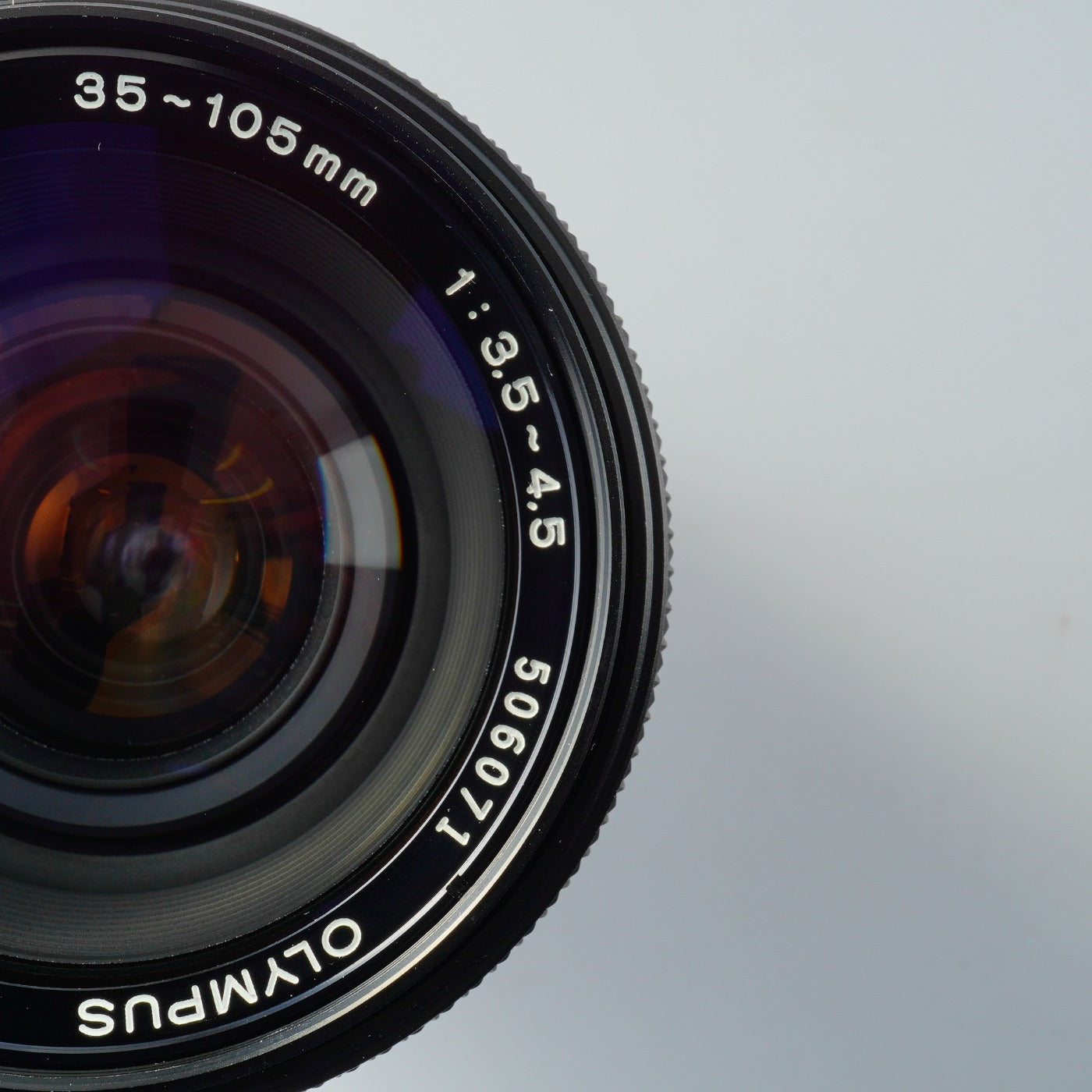 OLYMPUS OM-SYSTEM ZUIKO AUTO-ZOOM 35-105mm F/3.5-4.5 ズームレンズ