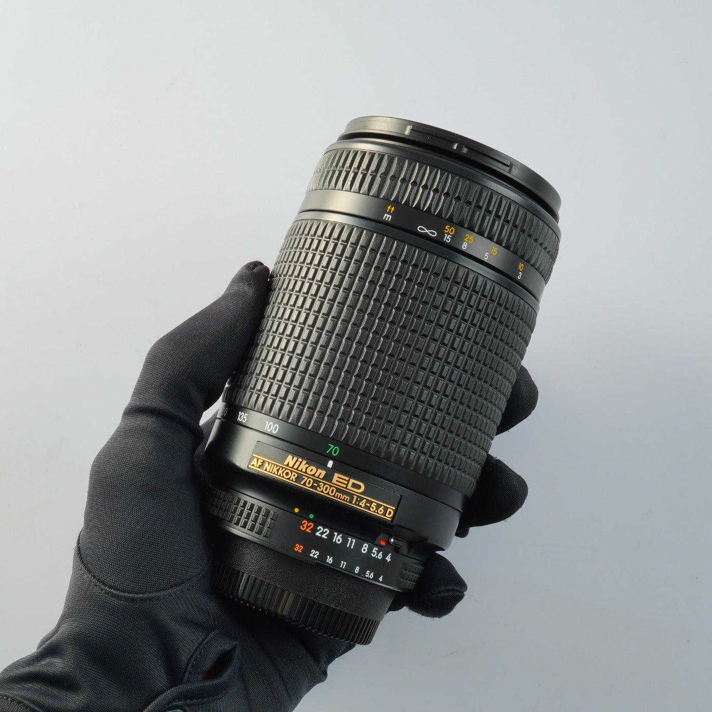 Nikon AF NIKKOR 70-300mm F/4-5.6 D ED ズームレンズ