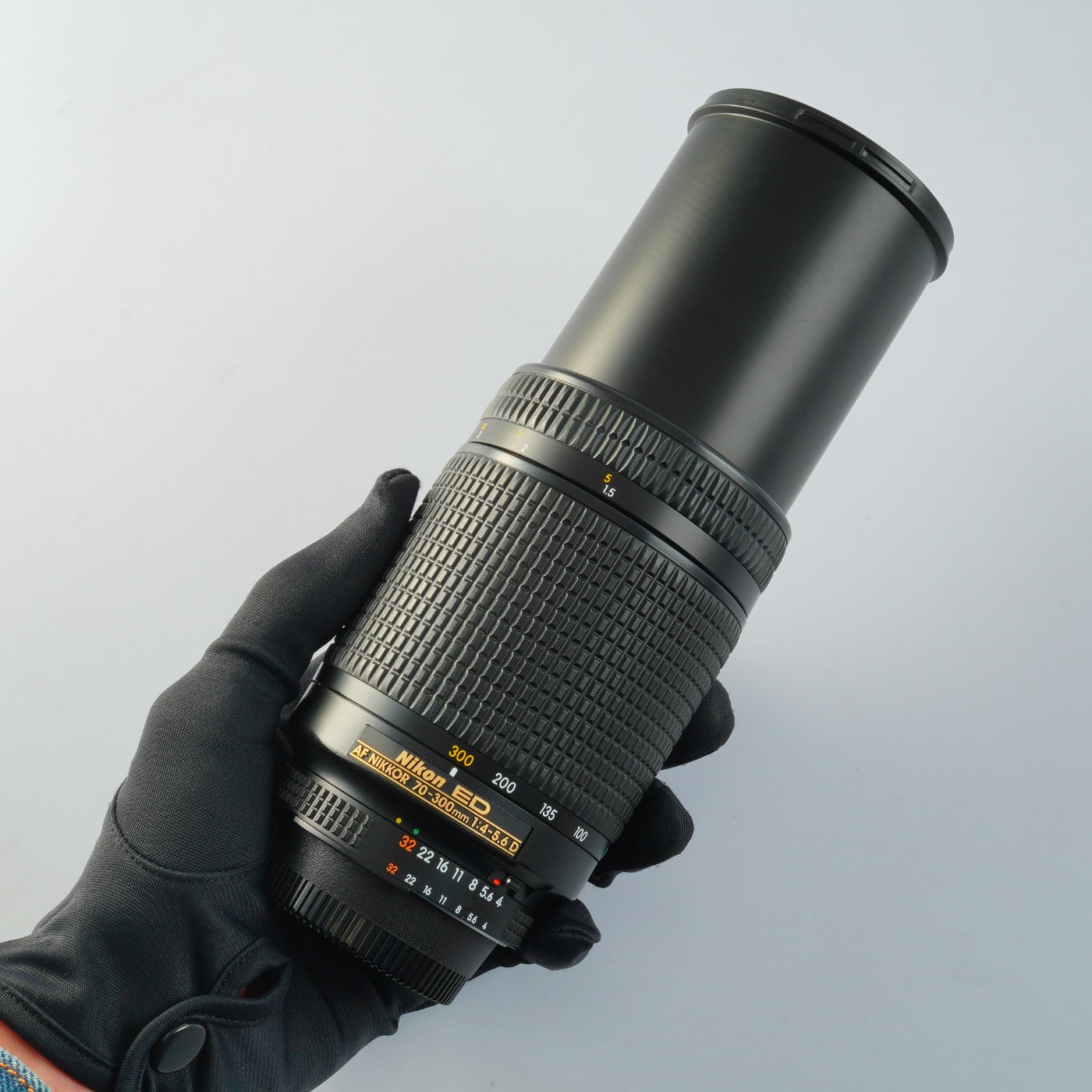 Nikon AF NIKKOR 70-300mm F/4-5.6 D ED ズームレンズ