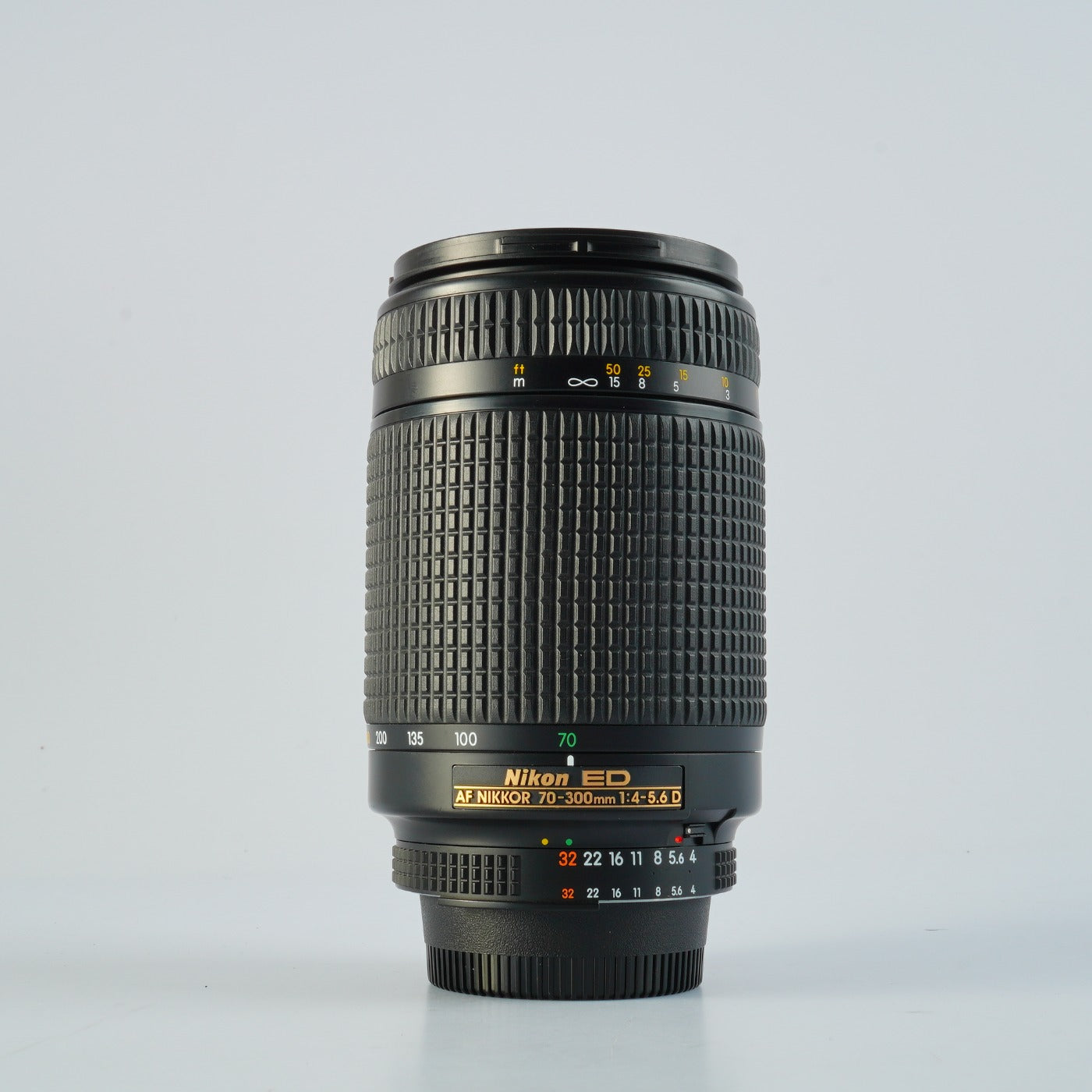 Nikon AF NIKKOR 70-300mm F/4-5.6 D ED ズームレンズ