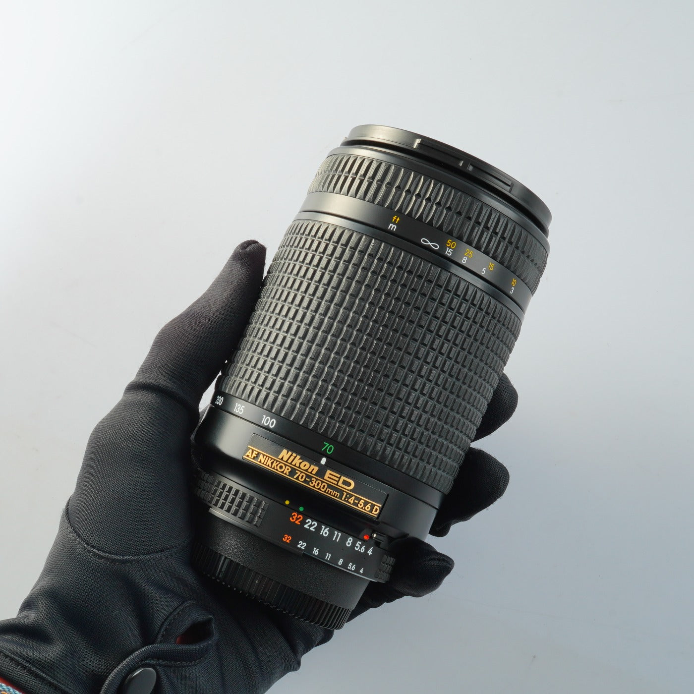 Nikon AF NIKKOR 70-300mm F/4-5.6 D ED ズームレンズ