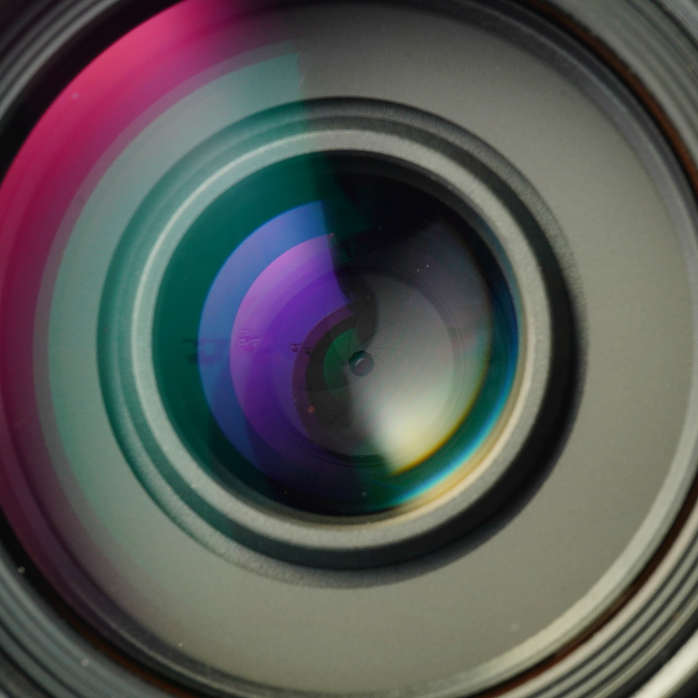 Nikon AF NIKKOR 70-300mm F/4-5.6 D ED ズームレンズ