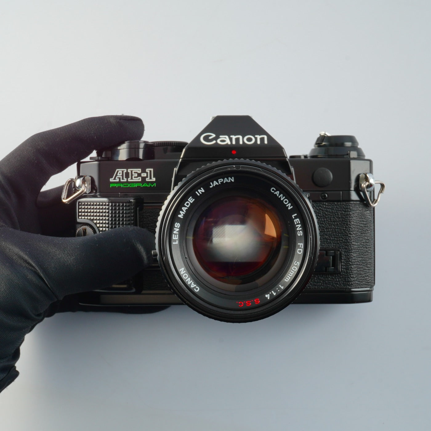 【SERVICED & TESTED】 Canon AE-1 Program Black + FD 50mm F/1.4 S.S.C. MF フィルム一眼レフカメラ