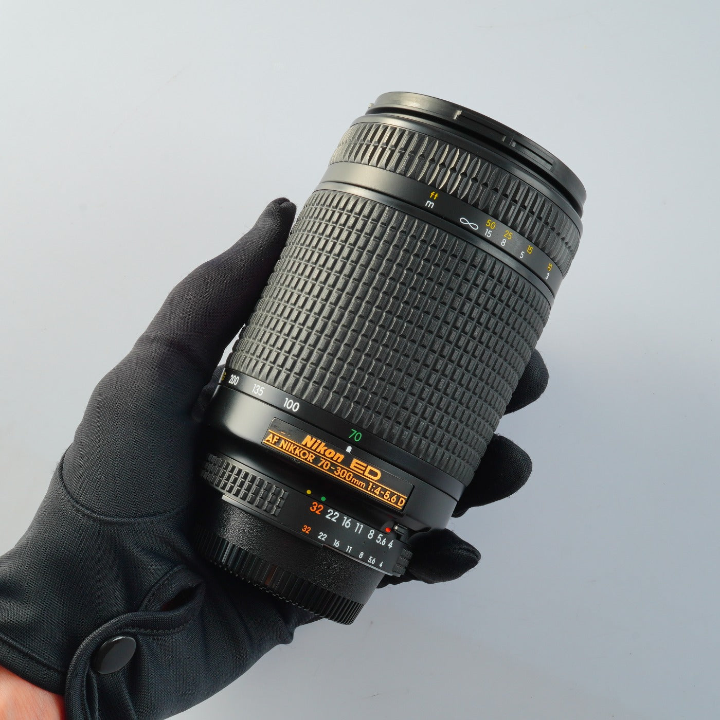 Nikon AF NIKKOR 70-300mm F/4-5.6 D ED ズームレンズ