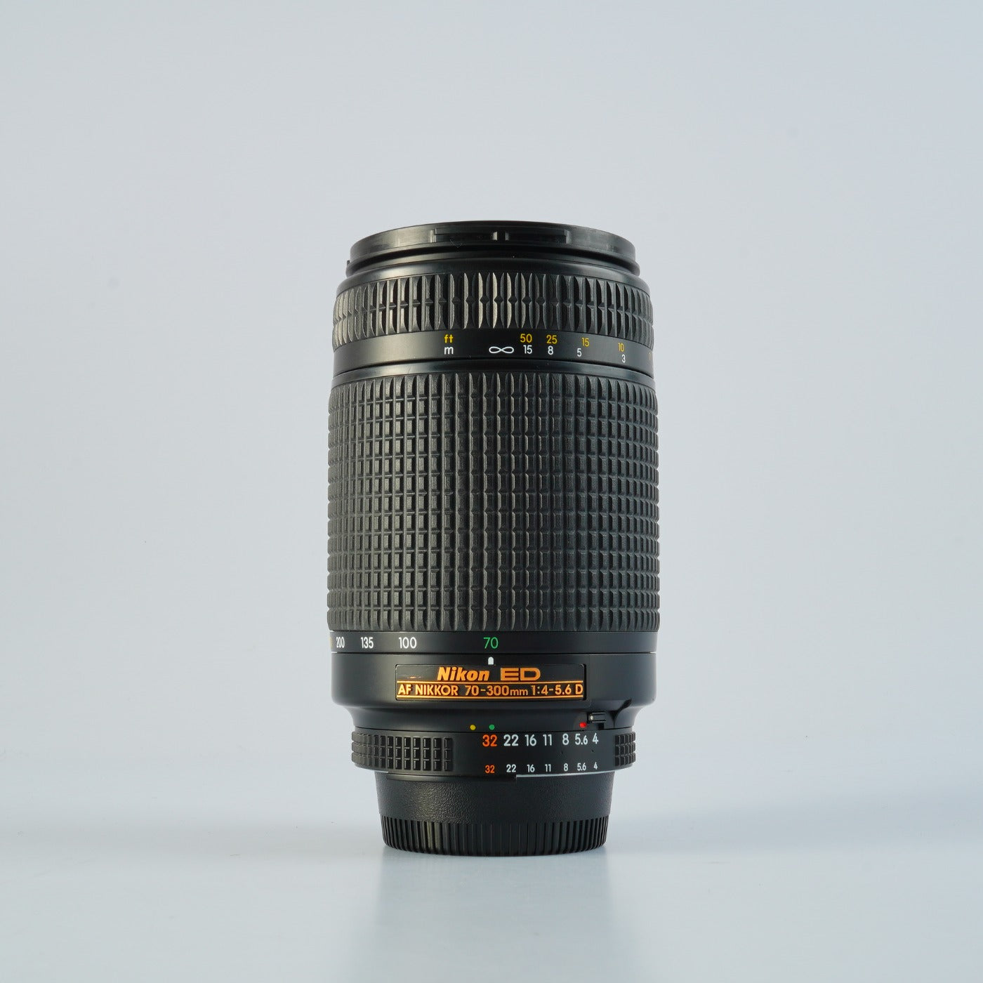 Nikon AF NIKKOR 70-300mm F/4-5.6 D ED ズームレンズ