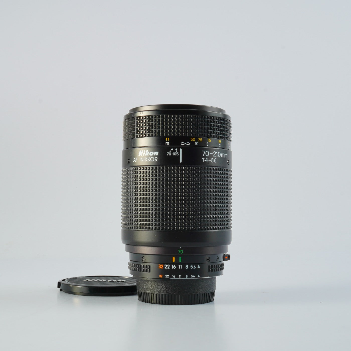 Nikon AF NIKKOR 70-210mm F/4-5.6 ズームレンズ
