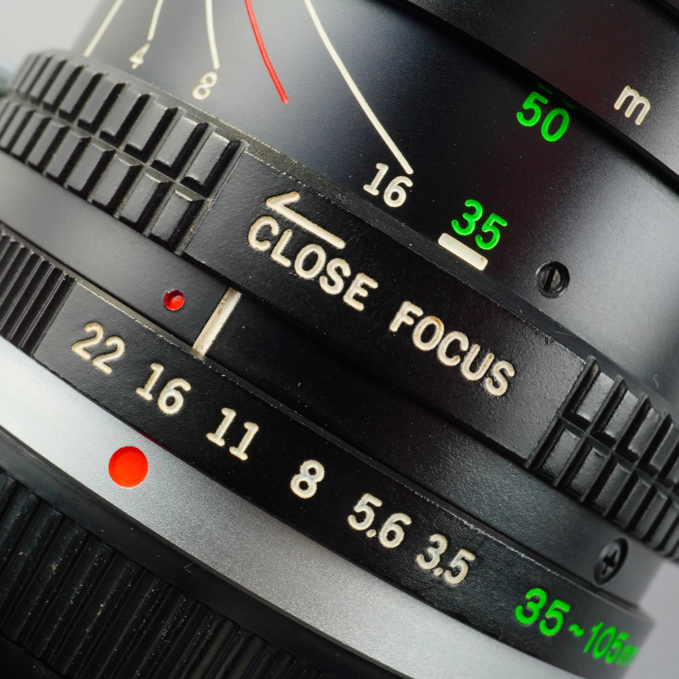 OLYMPUS OM-SYSTEM ZUIKO AUTO-ZOOM 35-105mm F/3.5-4.5 ズームレンズ