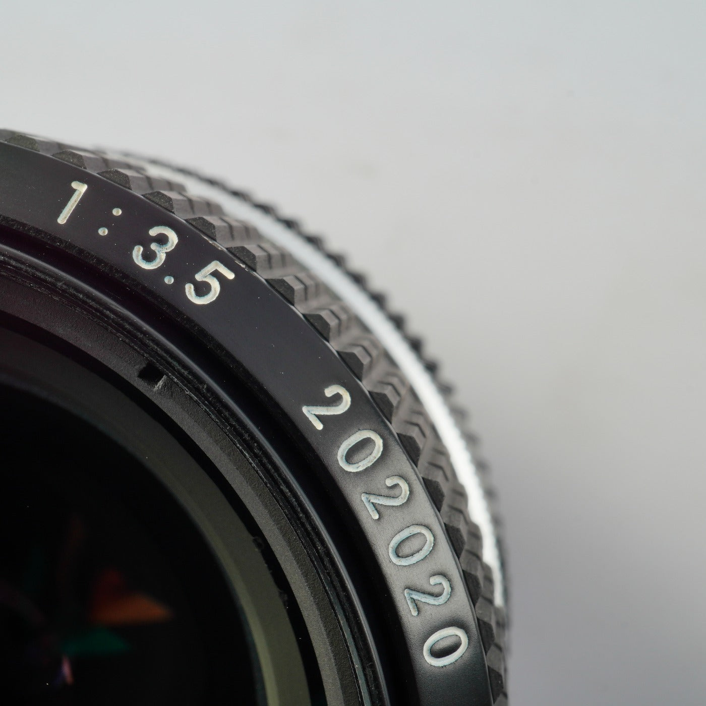 Nikon 非Ai NIKKOR 28mm F/3.5 単焦点レンズ