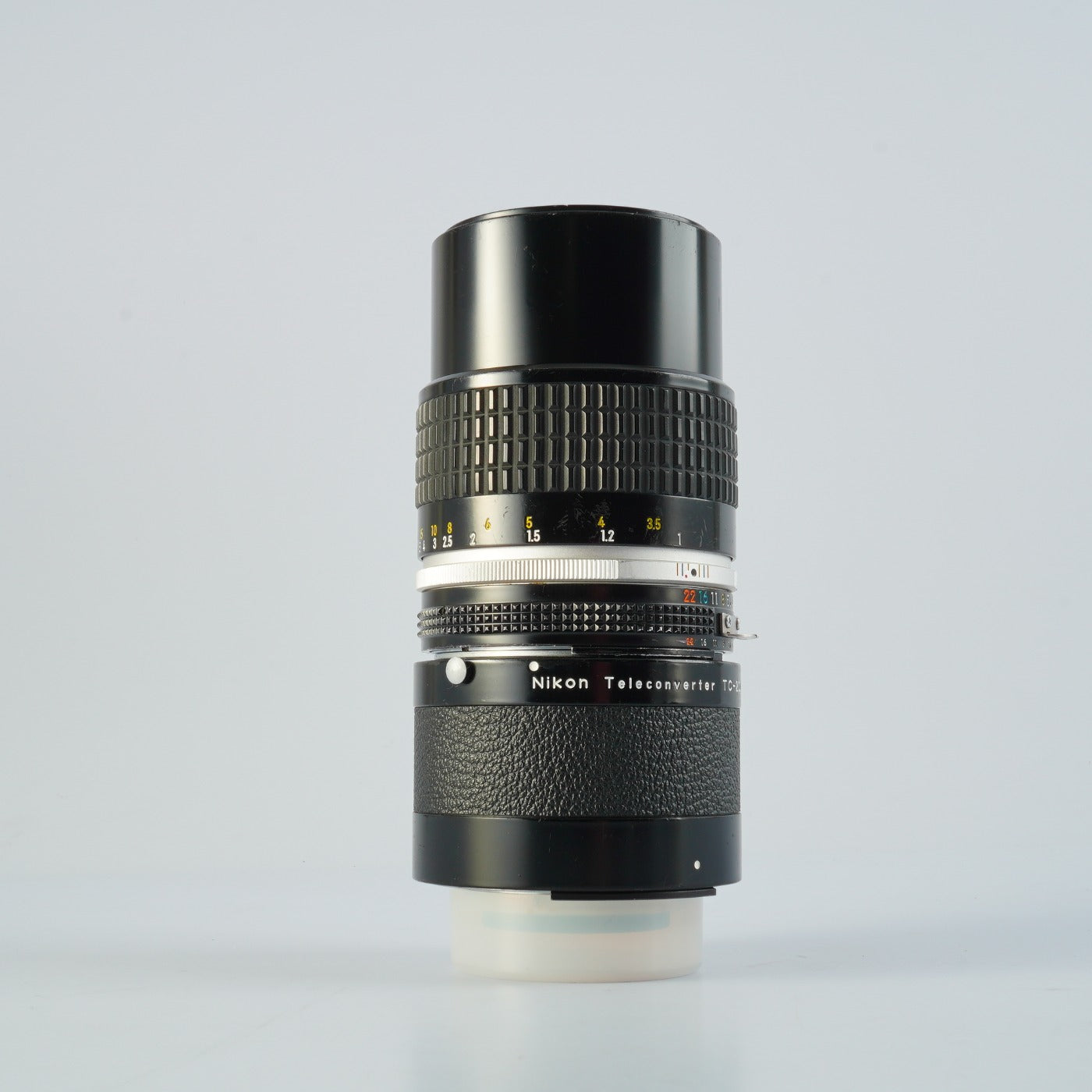 Nikon Ai-S NIKKOR 105mm F/2.5 + Teleconvereter TC-200 2x 単焦点レンズ