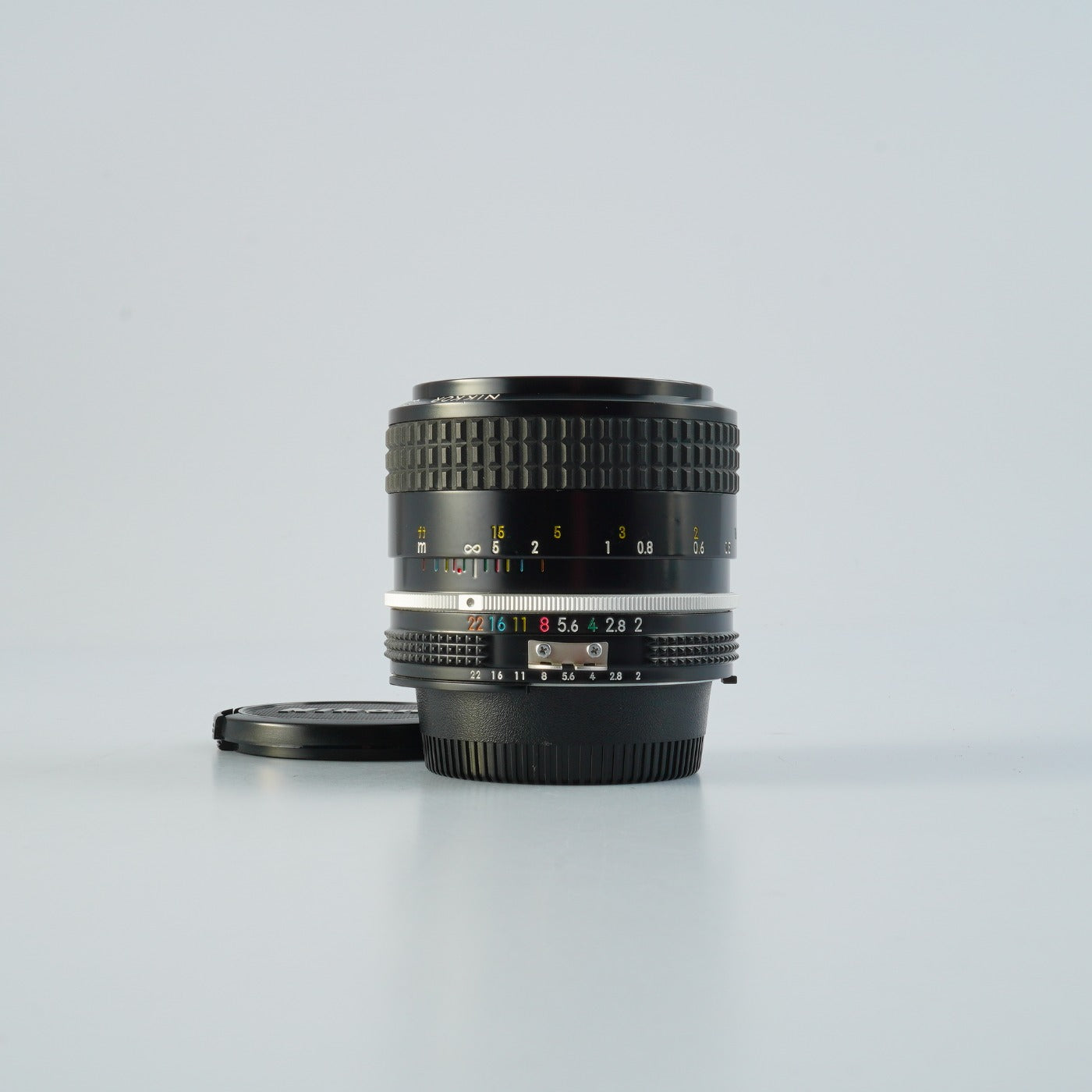 Nikon Ai NIKKOR 35mm F/2 単焦点レンズ