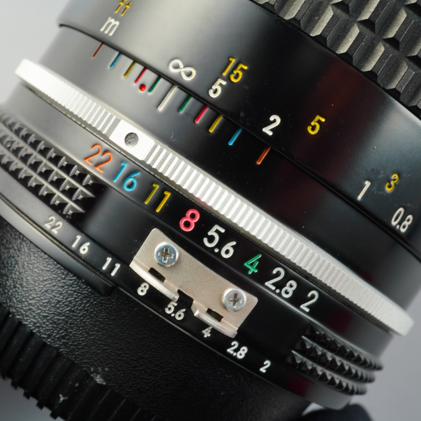 Nikon Ai NIKKOR 35mm F/2 単焦点レンズ