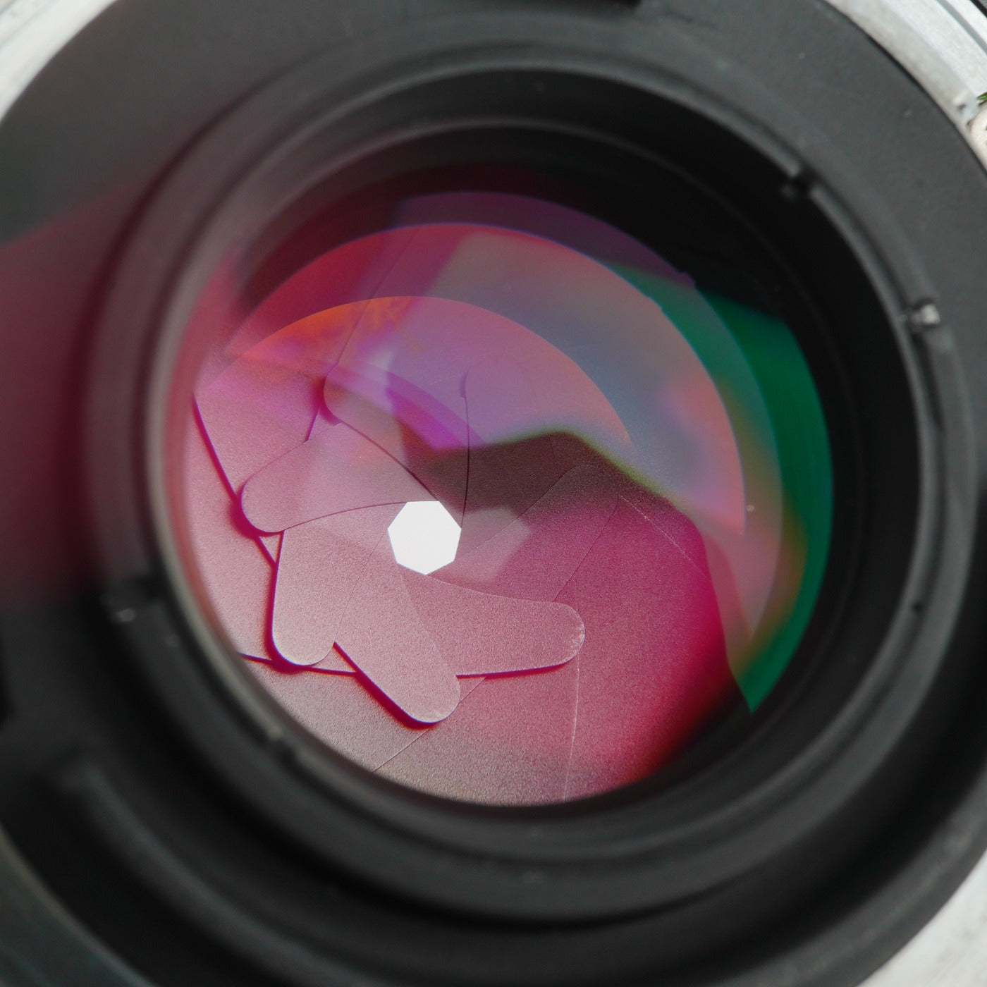 Nikon Ai NIKKOR 35mm F/2 単焦点レンズ