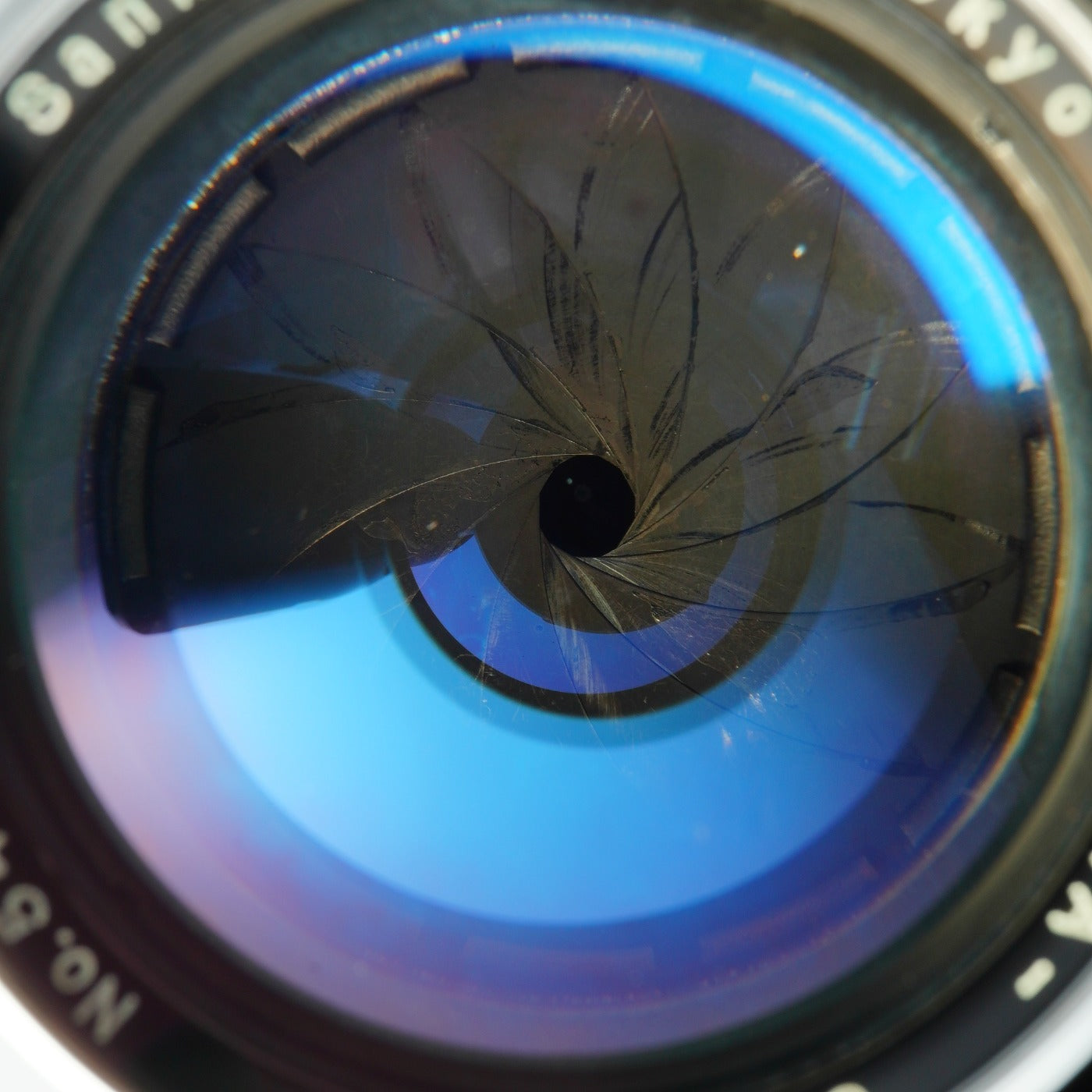 Sankyo Koki KOMURA- 80mm F/1.8 単焦点レンズ