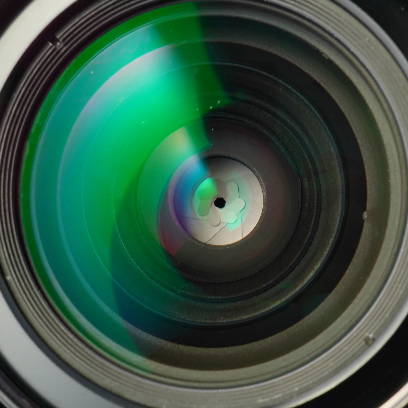 Nikon Ai Nikkor 28mm F/2.8 単焦点レンズ