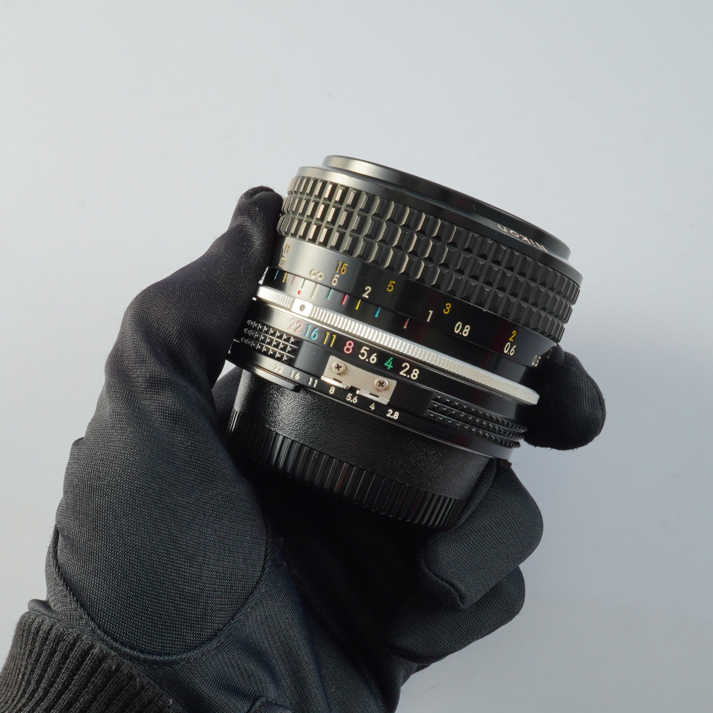 Nikon Ai Nikkor 28mm F/2.8 単焦点レンズ