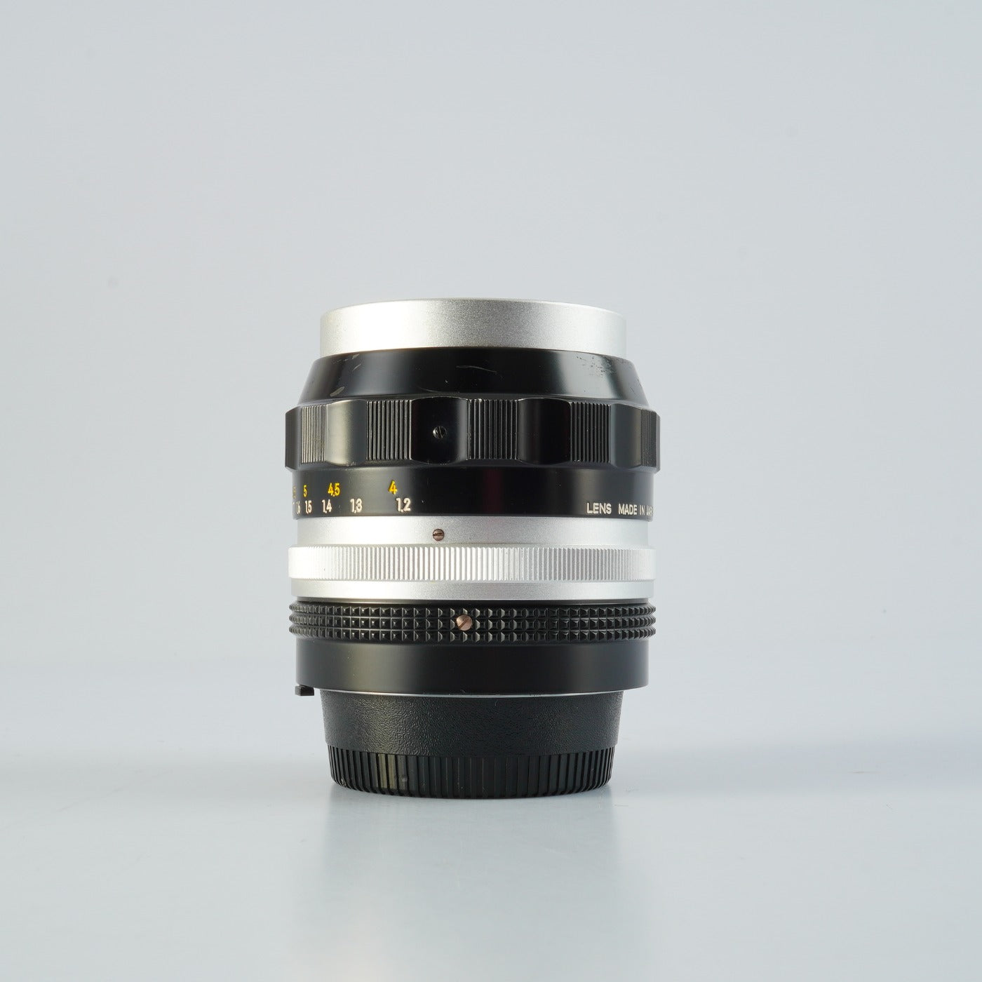 Nikon Ai改 NIKKOR-P Auto 105mm F/2.5 単焦点レンズ
