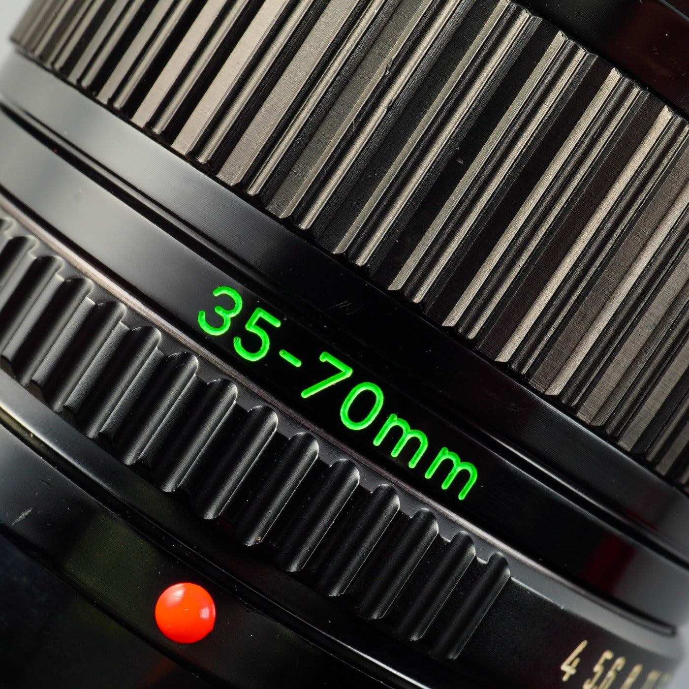 Canon FD 35-70mm F/4 ズームレンズ