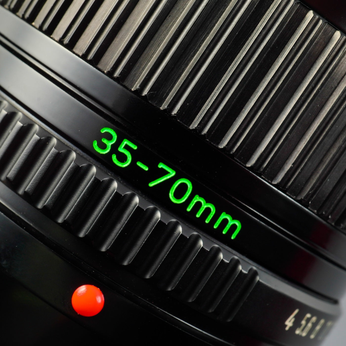 Canon FD 35-70mm F/4 ズームレンズ