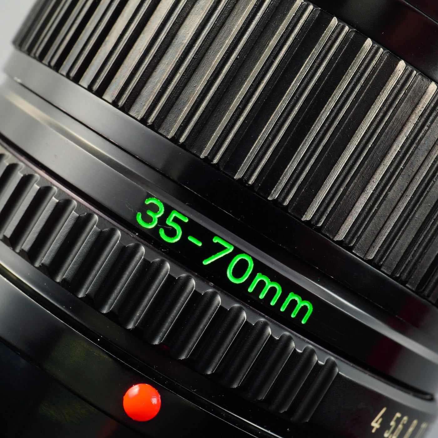 Canon FD 35-70mm F/4 ズームレンズ