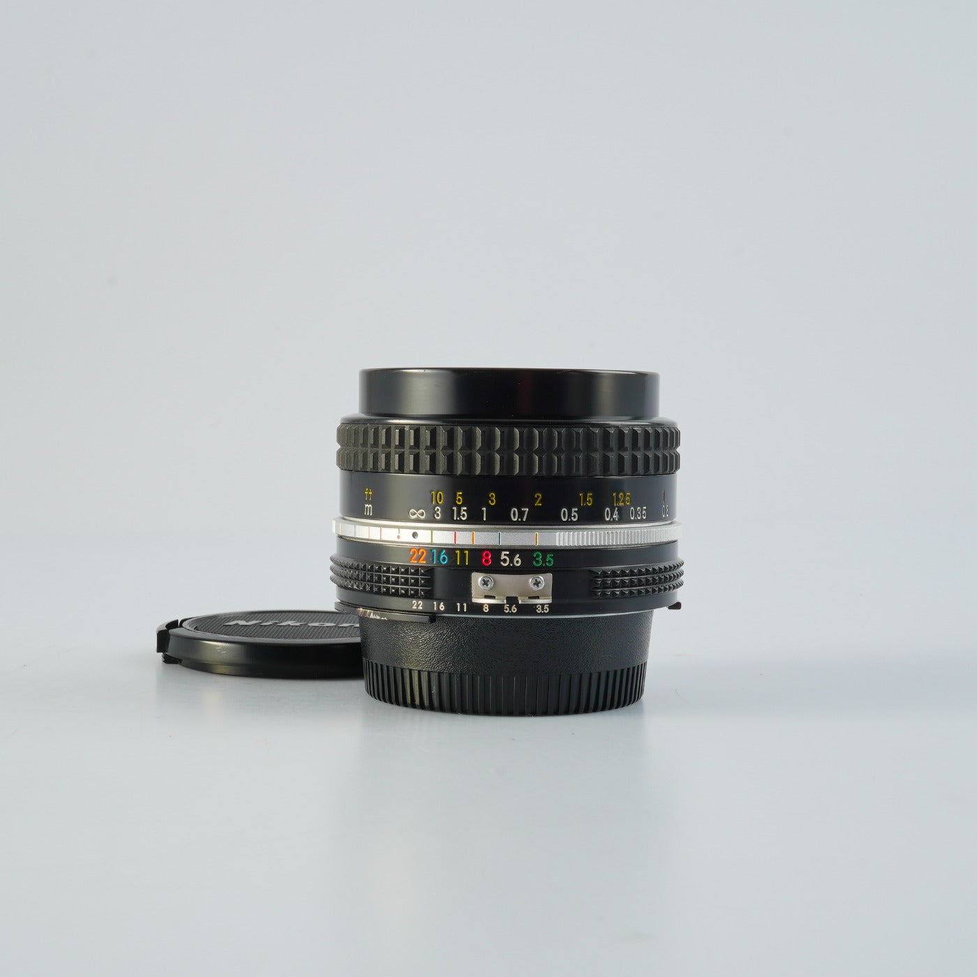 Nikon Ai Nikkor 20mm F/3.5 単焦点レンズ