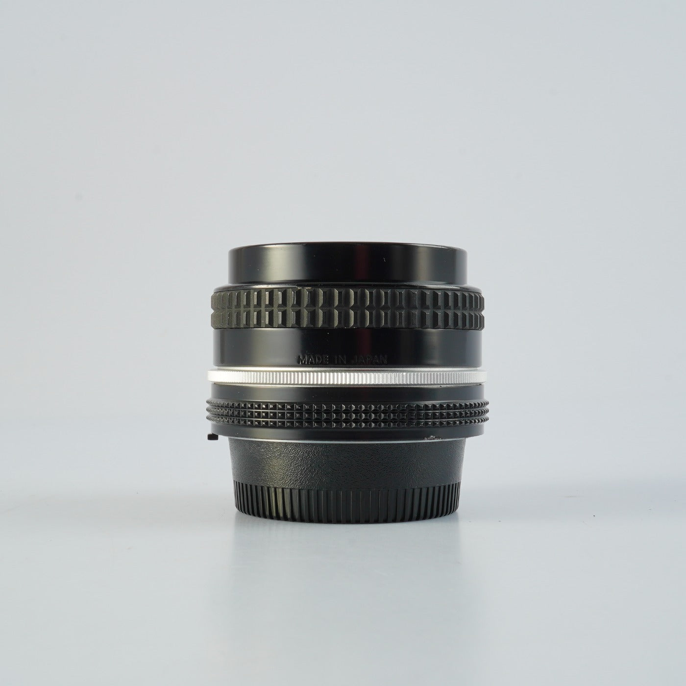 Nikon Ai Nikkor 20mm F/3.5 単焦点レンズ