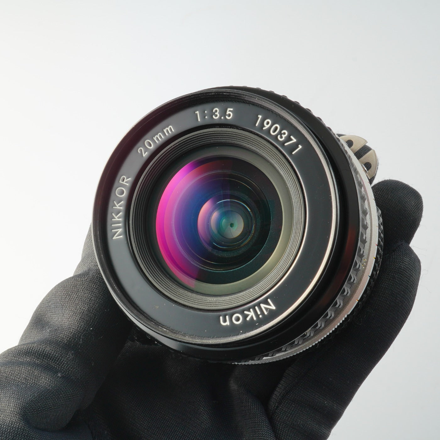 Nikon Ai Nikkor 20mm F/3.5 単焦点レンズ
