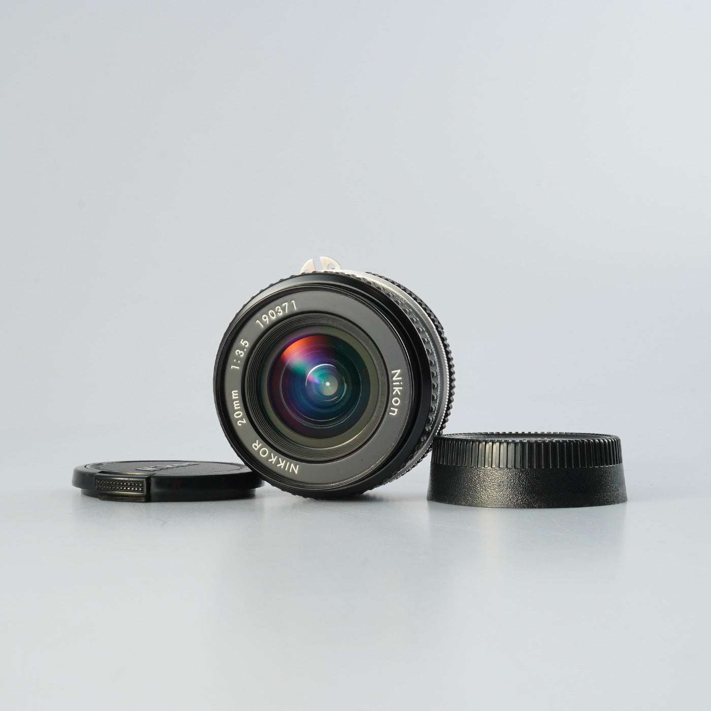 Nikon Ai Nikkor 20mm F/3.5 単焦点レンズ