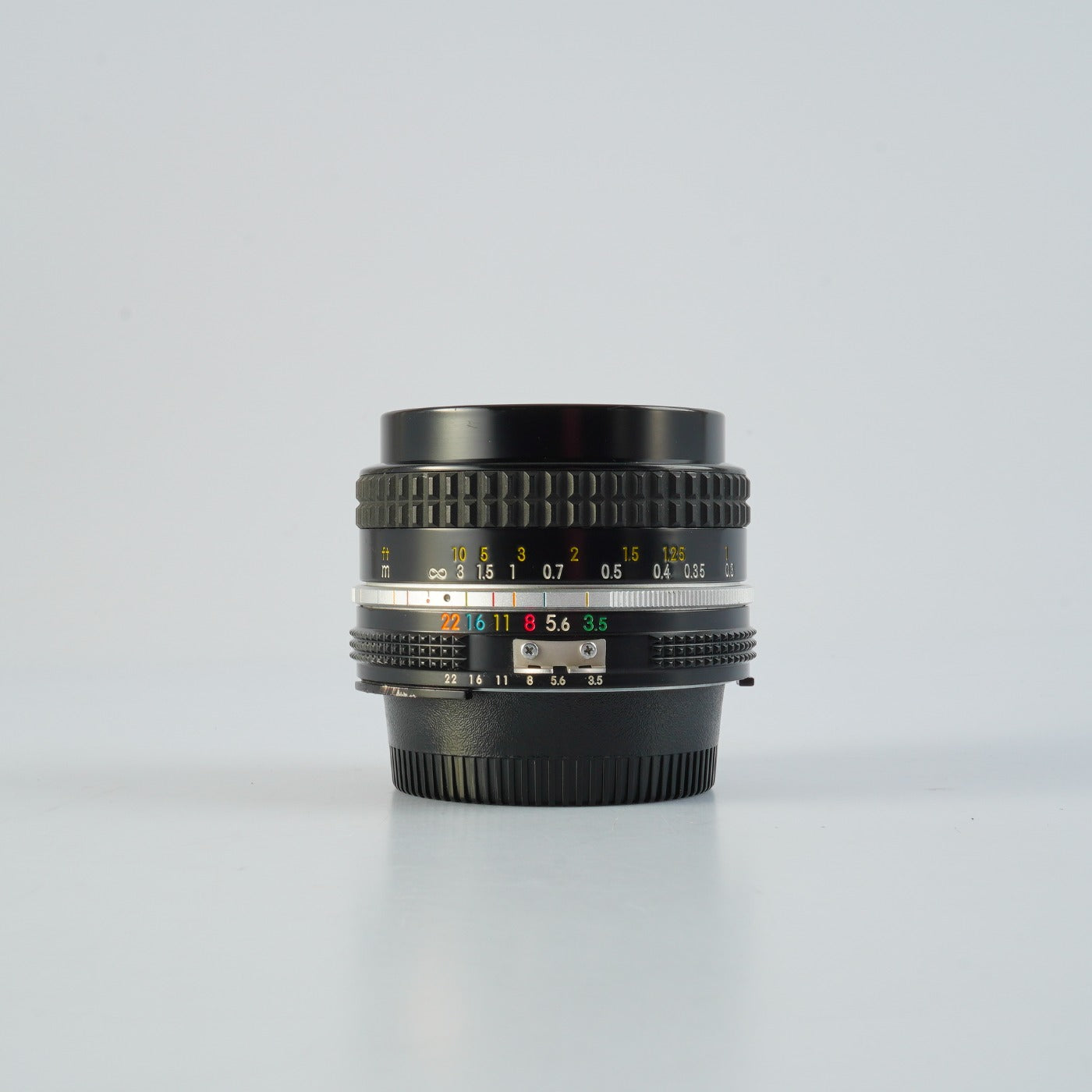 Nikon Ai Nikkor 20mm F/3.5 単焦点レンズ