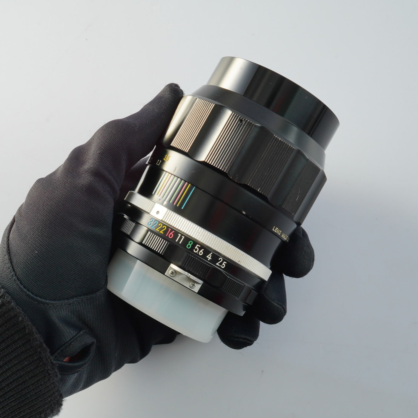 Nikon 非Ai NIKKOR-P.C Auto 105mm F/2.5 単焦点レンズ