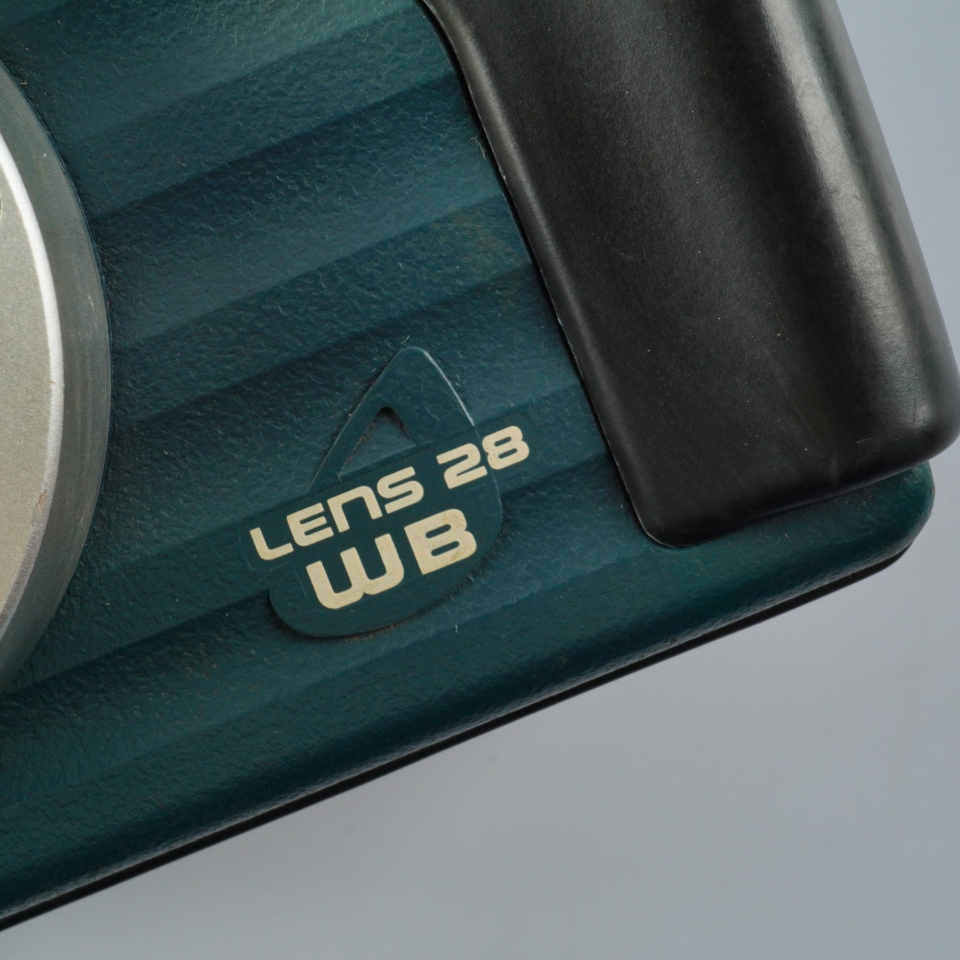 Konica 現場監督 ( GENBAKANTOKU ) 28 WB コンパクトフィルムカメラ