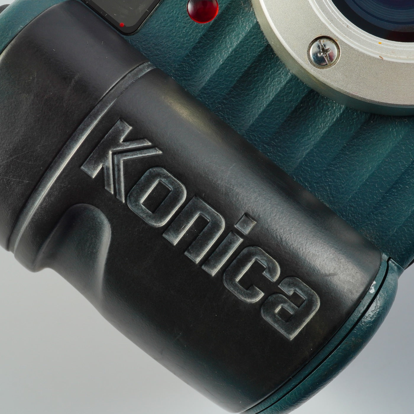 Konica 現場監督 ( GENBAKANTOKU ) 28 WB コンパクトフィルムカメラ