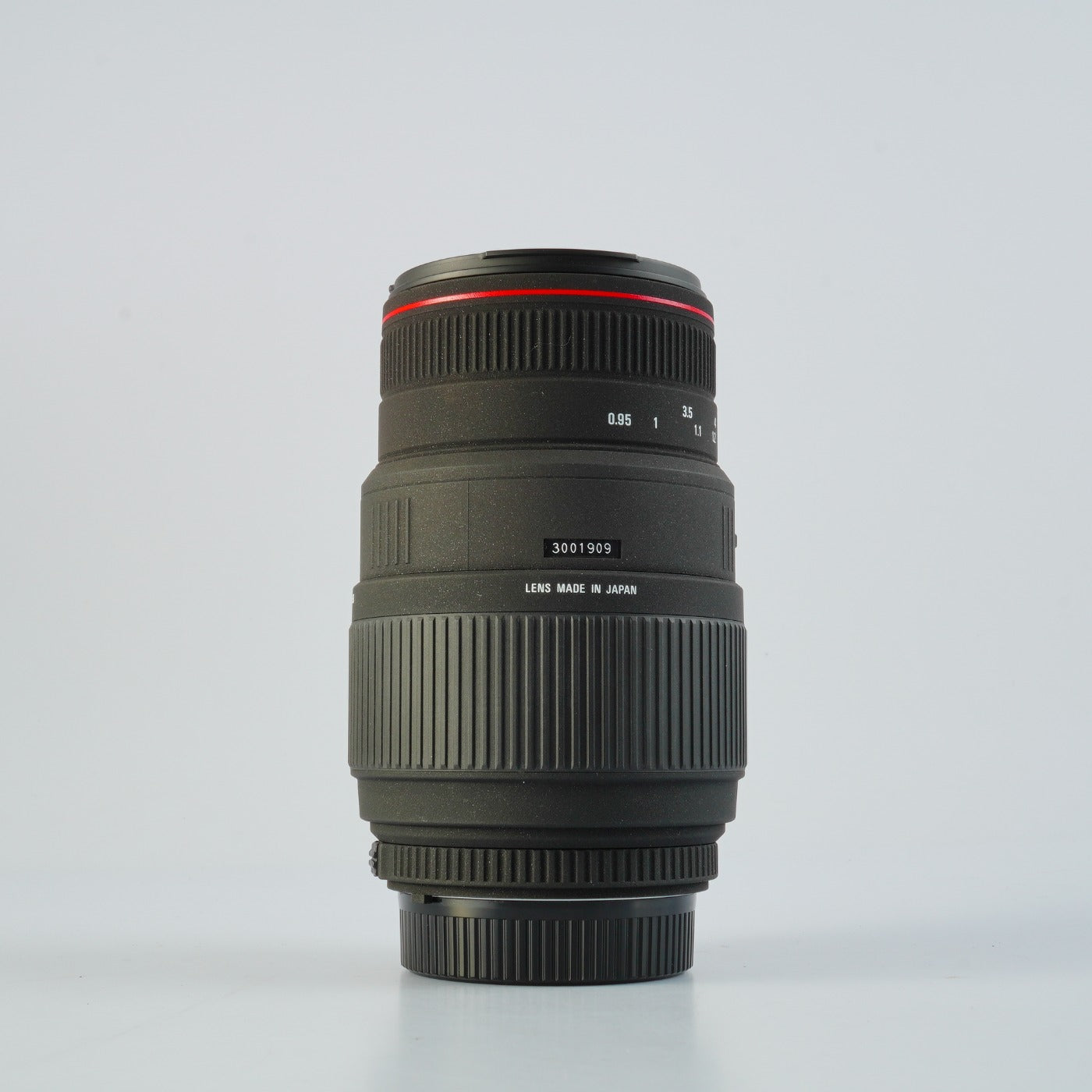 SIGMA 70-300mm F/4-5.6 D APO DG for Nikon F (Nikon F用) ズームレンズ