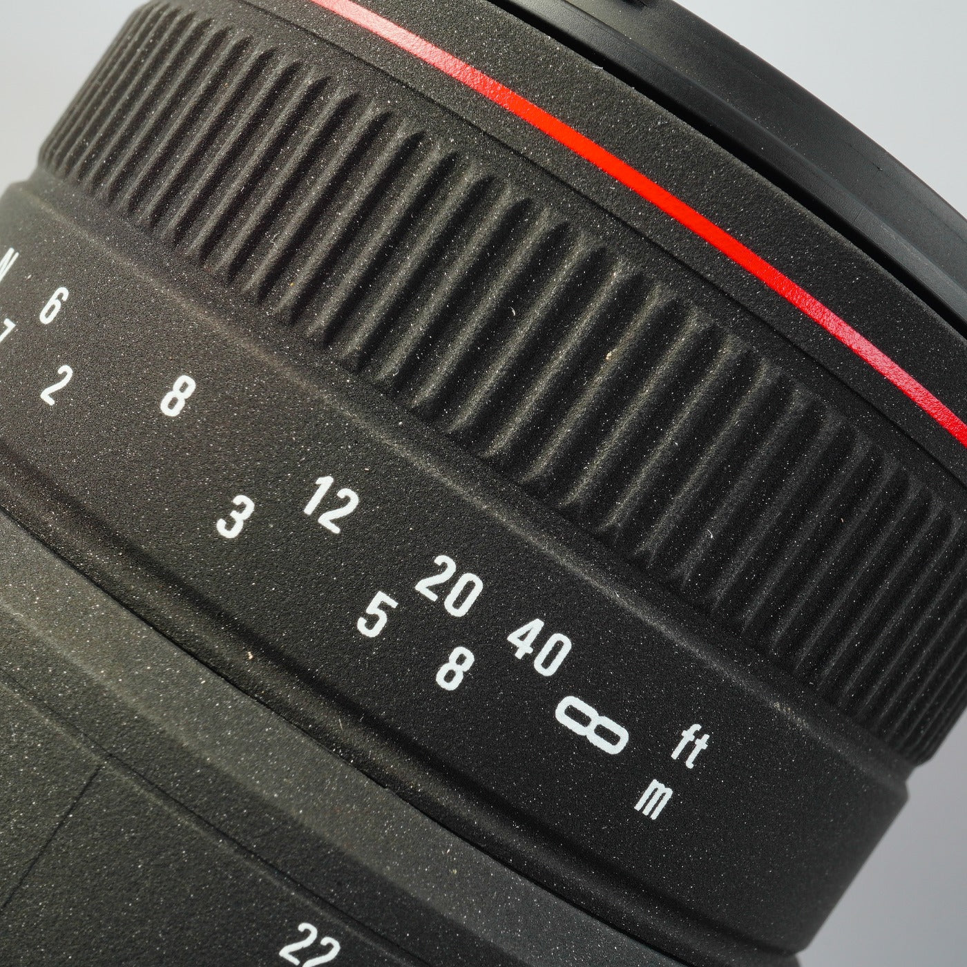 SIGMA 70-300mm F/4-5.6 D APO DG for Nikon F (Nikon F用) ズームレンズ