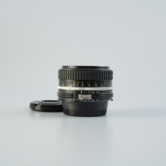 Nikon Nikkor Ai 50mm F/1.8 単焦点レンズ