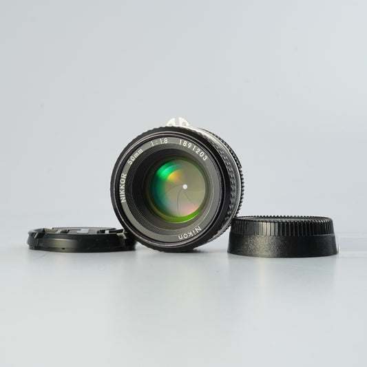 Nikon Nikkor Ai 50mm F/1.8 単焦点レンズ