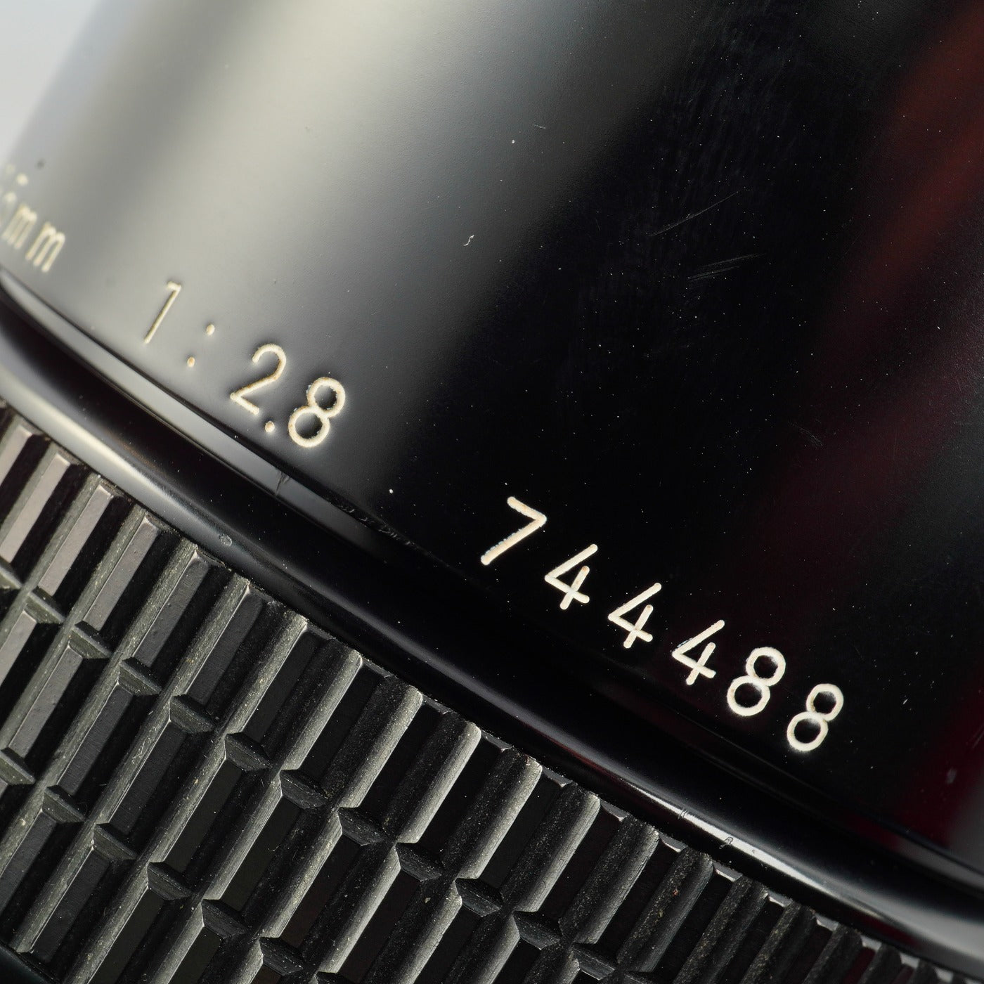 Nikon Ai NIKKOR 135mm F/2.8 単焦点レンズ