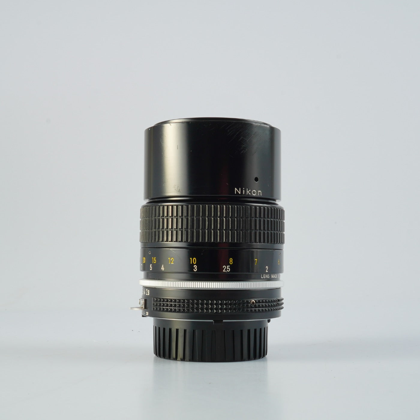 Nikon Ai NIKKOR 135mm F/2.8 単焦点レンズ