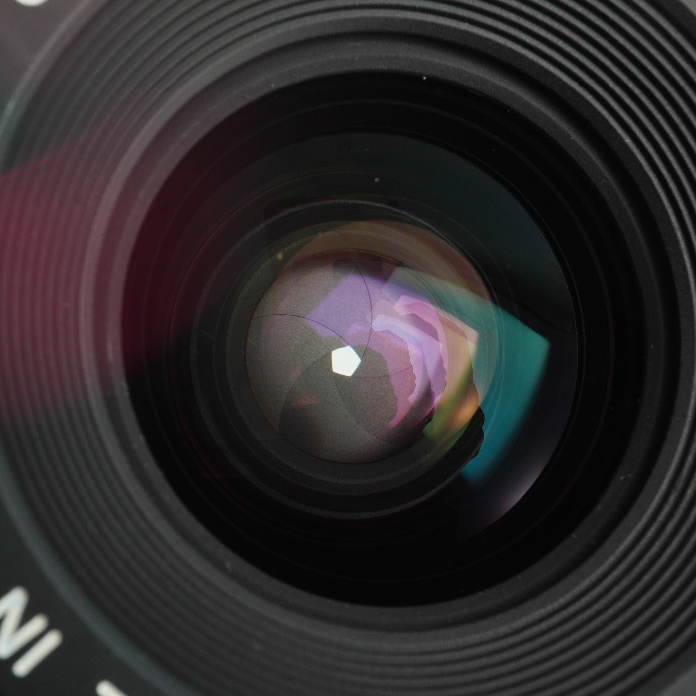 Canon New FD NFD 28mm F/2.8 単焦点レンズ