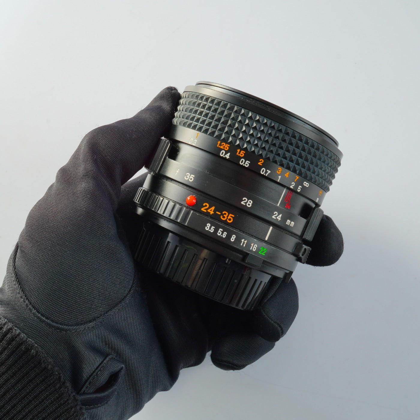 MINOLTA MD 24-35mm F/3.5 ズームレンズ