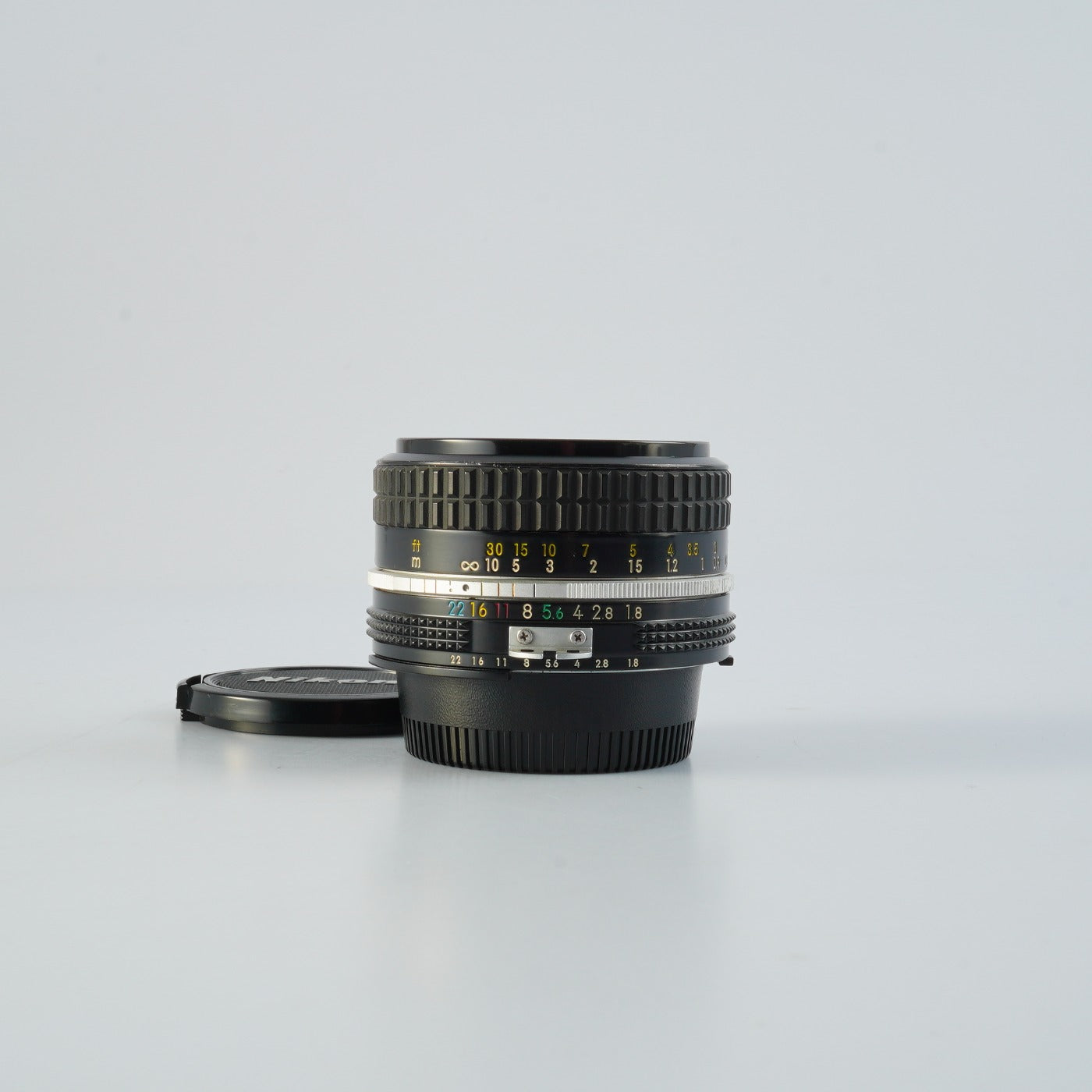 Nikon Ai Nikkor 50mm F/1.8 単焦点レンズ