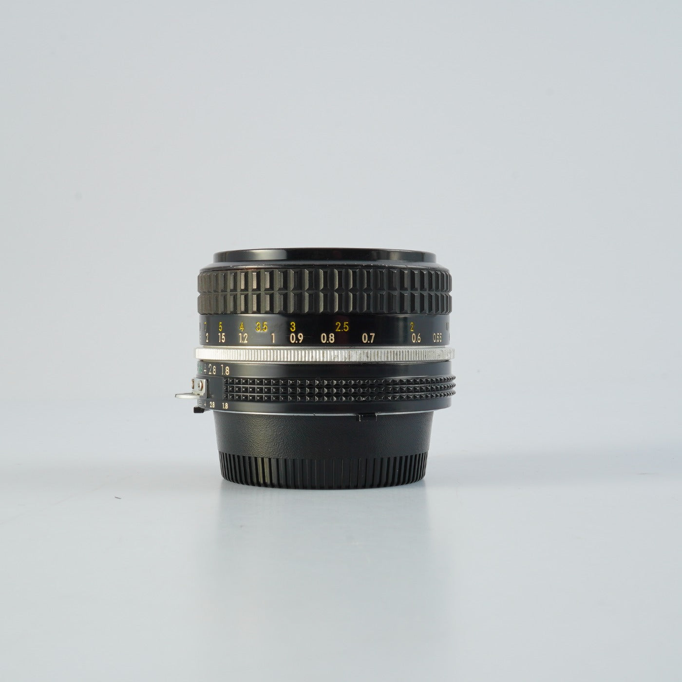 Nikon Ai Nikkor 50mm F/1.8 単焦点レンズ