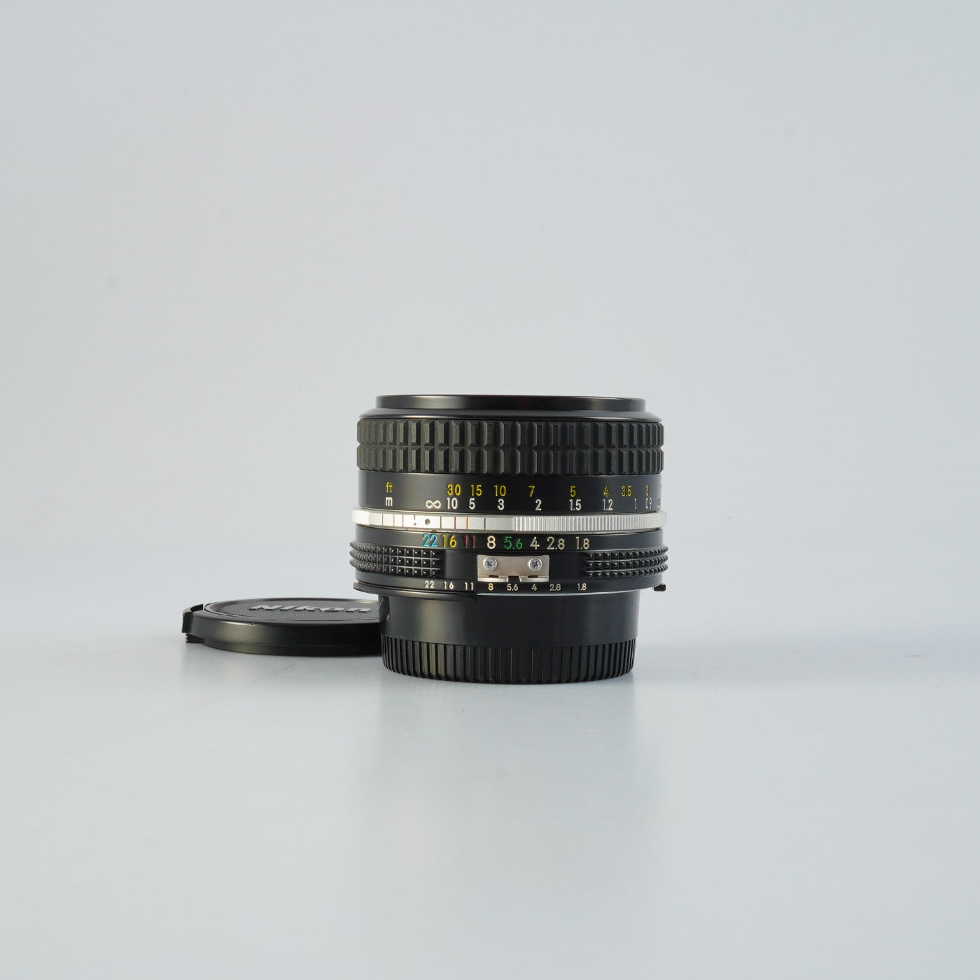 Nikon Ai Nikkor 50mm F/1.8 単焦点レンズ