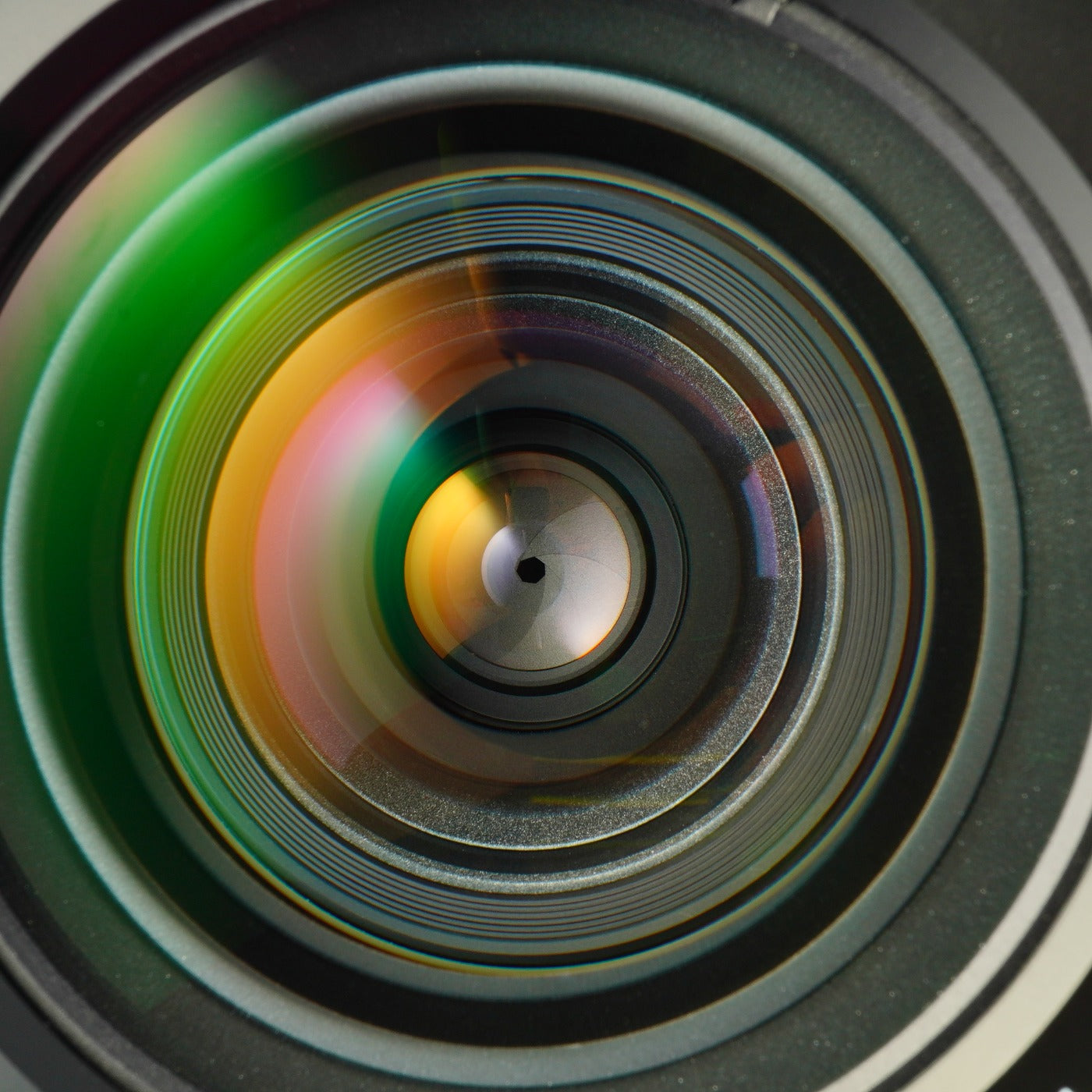 Nikon AF NIKKOR 24-50mm F/3.3-4.5 ズームレンズ