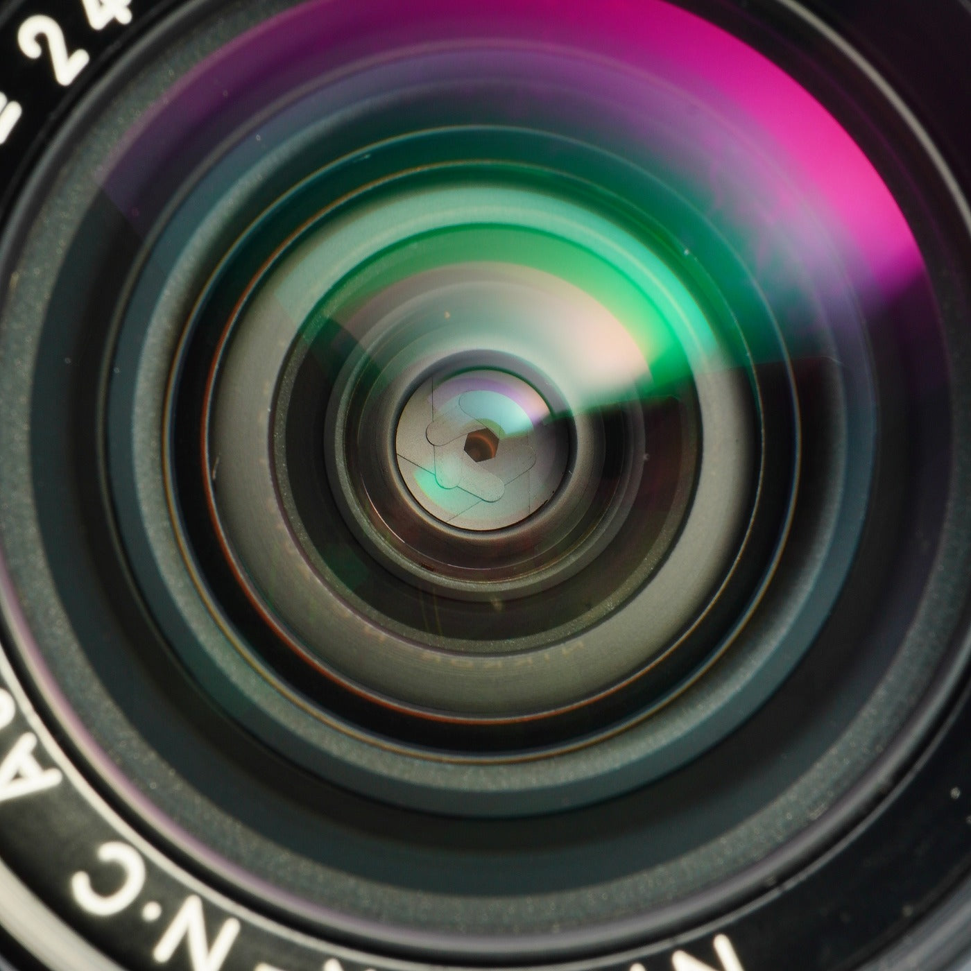 Nikon 非Ai NIKKOR-N.C Auto 24mm F/2.8 単焦点レンズ