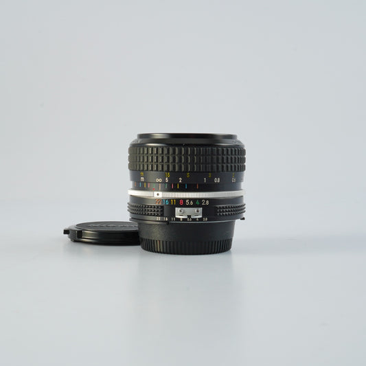 Nikon Ai Nikkor 28mm F/2.8 単焦点レンズ