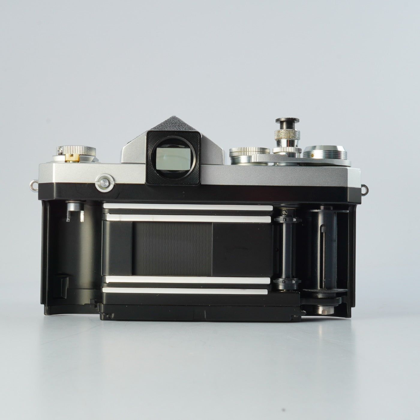 【Serviced】 Nikon F Eyelevel Silver + NIKKOR 50mm F/1.4 MF フィルム一眼レフカメラ