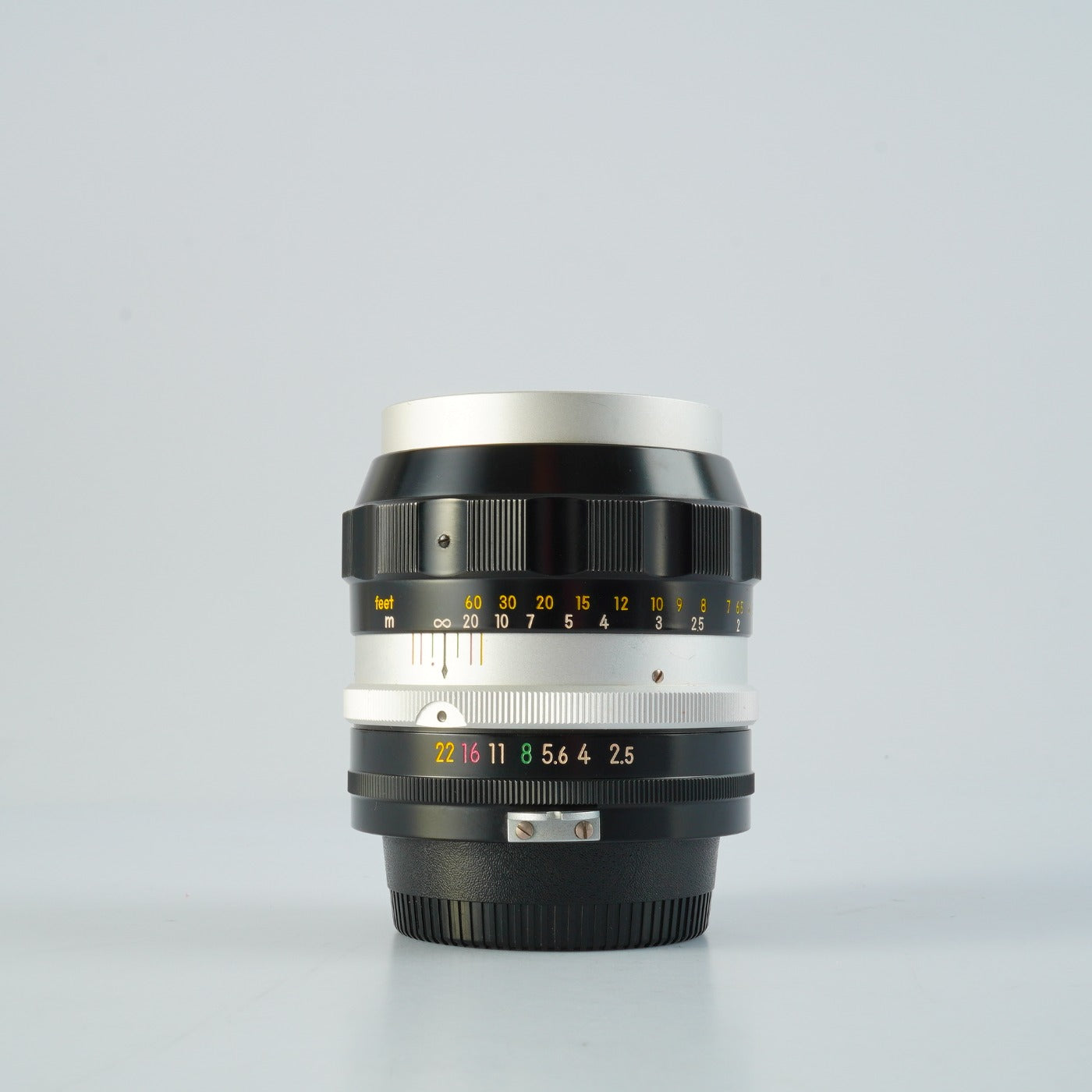 Nikon 非Ai NIKKOR-P Auto 105mm F/2.5 単焦点レンズ