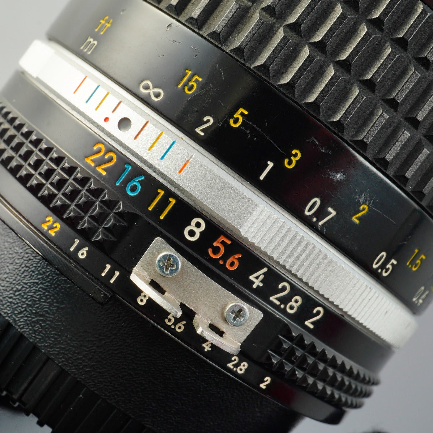 Nikon Ai-S NIKKOR 35mm F/2 単焦点レンズ