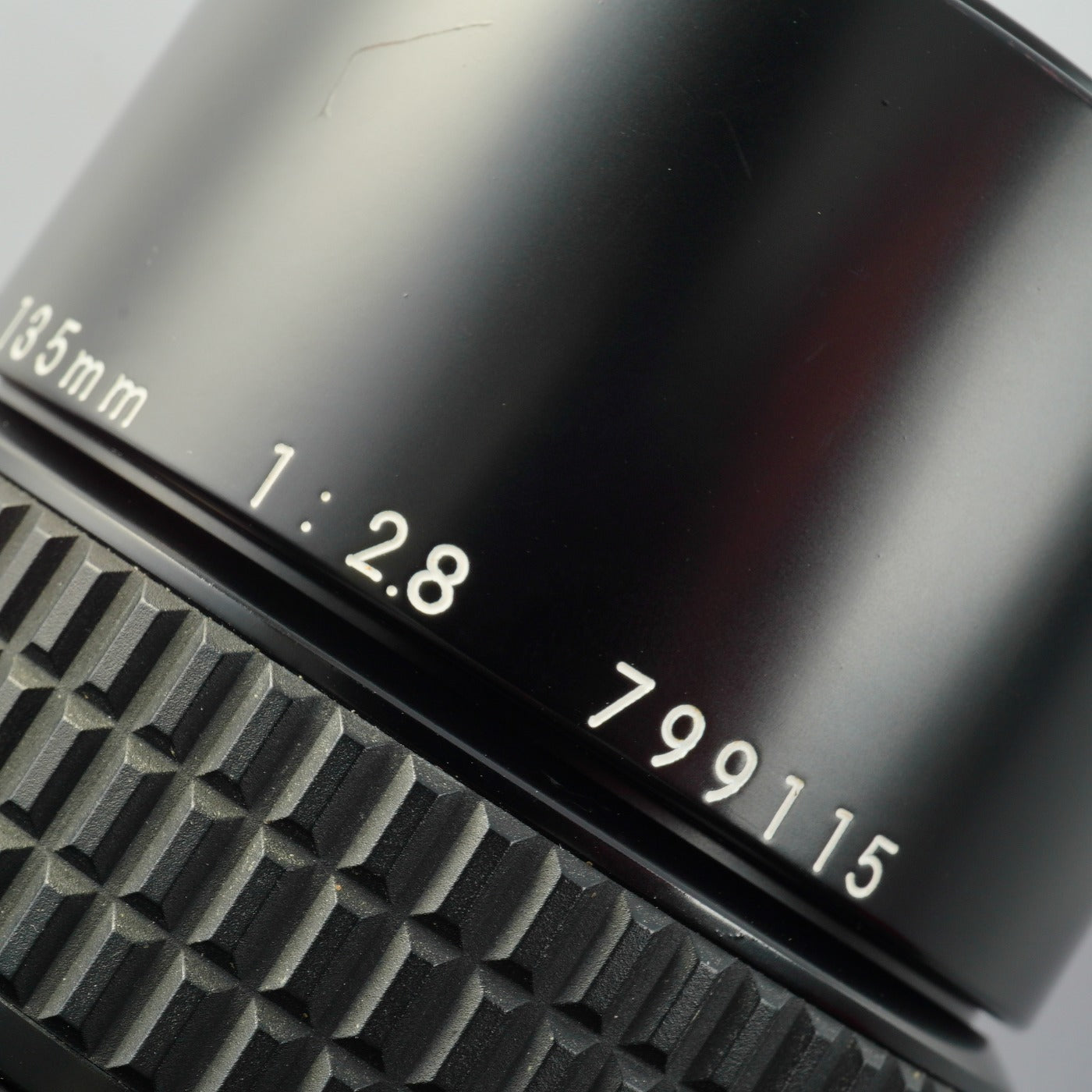 Nikon Ai NIKKOR 135mm F/2.8 単焦点レンズ