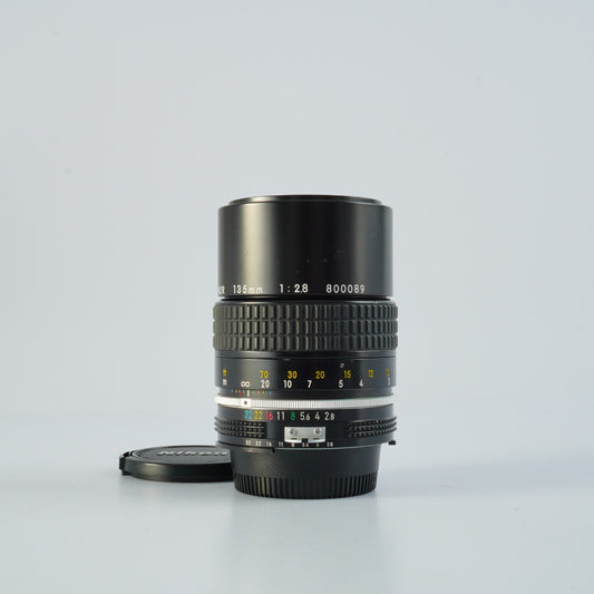 Nikon Ai NIKKOR 135mm F/2.8 単焦点レンズ